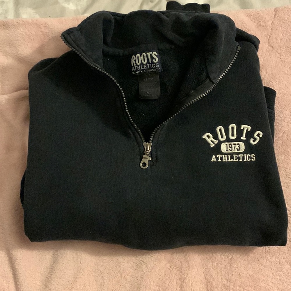 Roots quarter zip